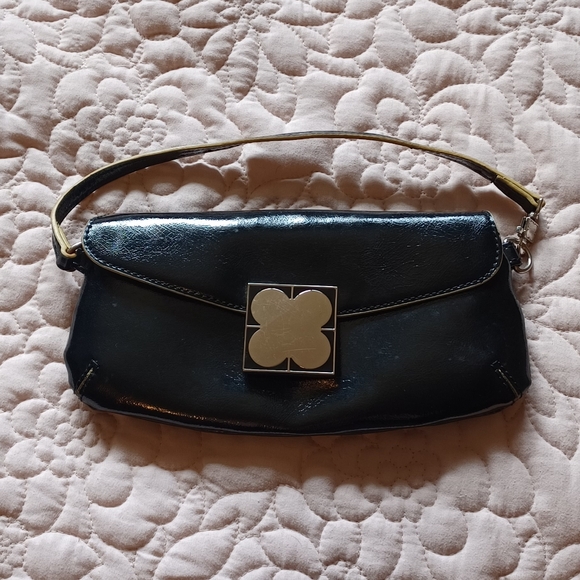 Vintage late 90s Liz Claiborne black patent clover design clutch wristlet - Picture 6 of 11